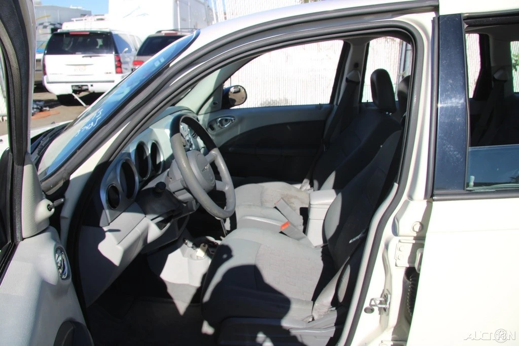 2008 Chrysler PT Cruiser - Image 12 of 21