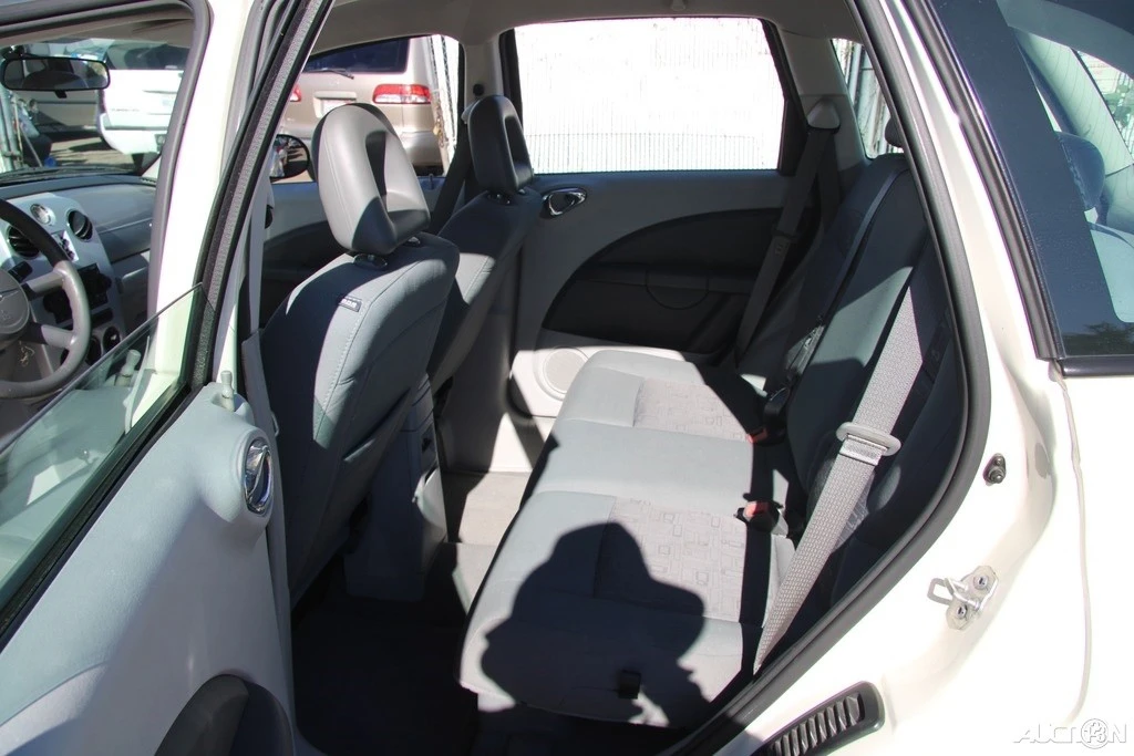 2008 Chrysler PT Cruiser - Image 19 of 21