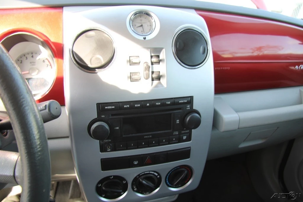 2008 Chrysler PT Cruiser - Image 16 of 21