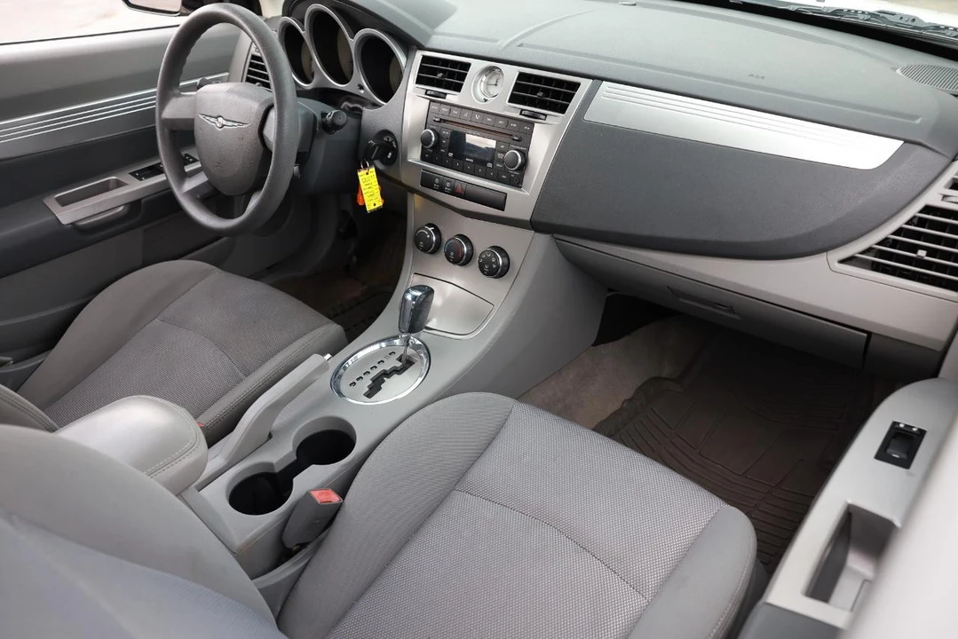 2008 Chrysler Sebring - Image 18 of 21