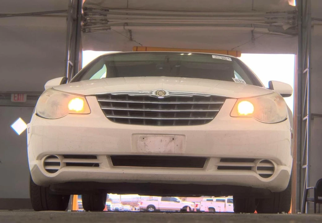 2008 Chrysler Sebring - Image 3 of 18