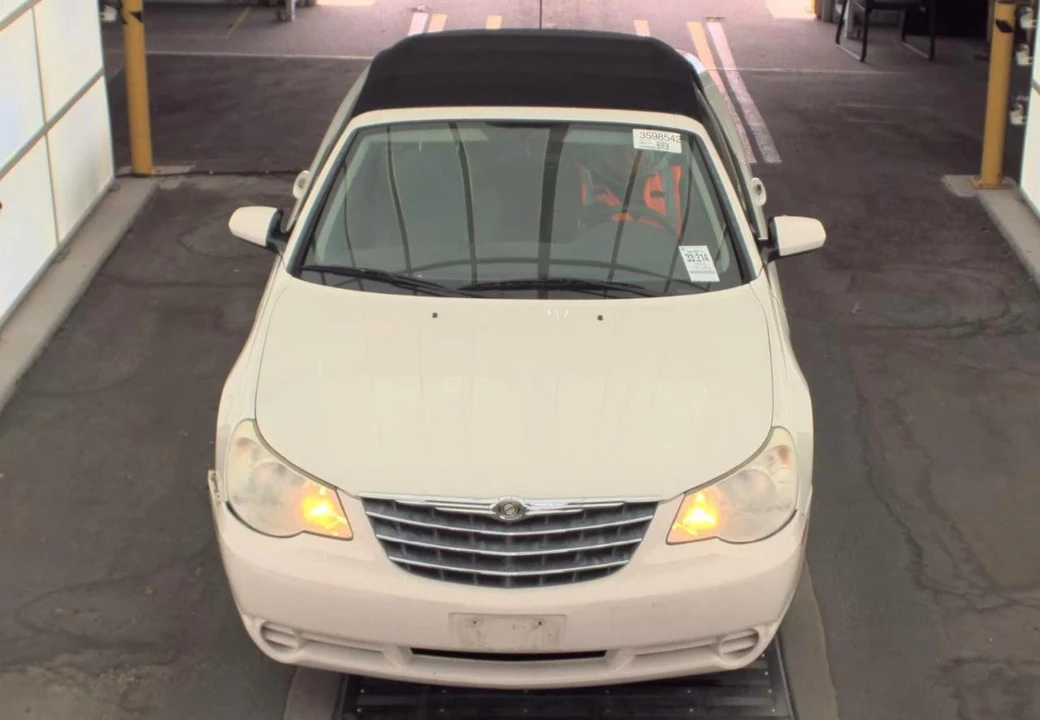2008 Chrysler Sebring - Image 2 of 18