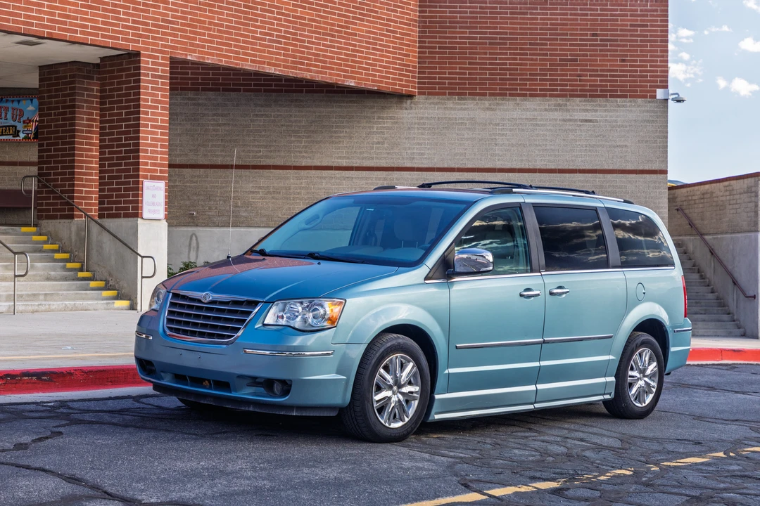 2008 Chrysler Town & Country - Image 16 of 31