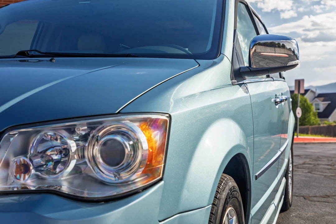 2008 Chrysler Town & Country - Image 19 of 31