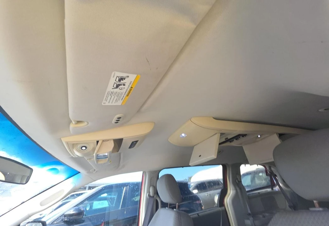 2008 Chrysler Town & Country - Image 17 of 19