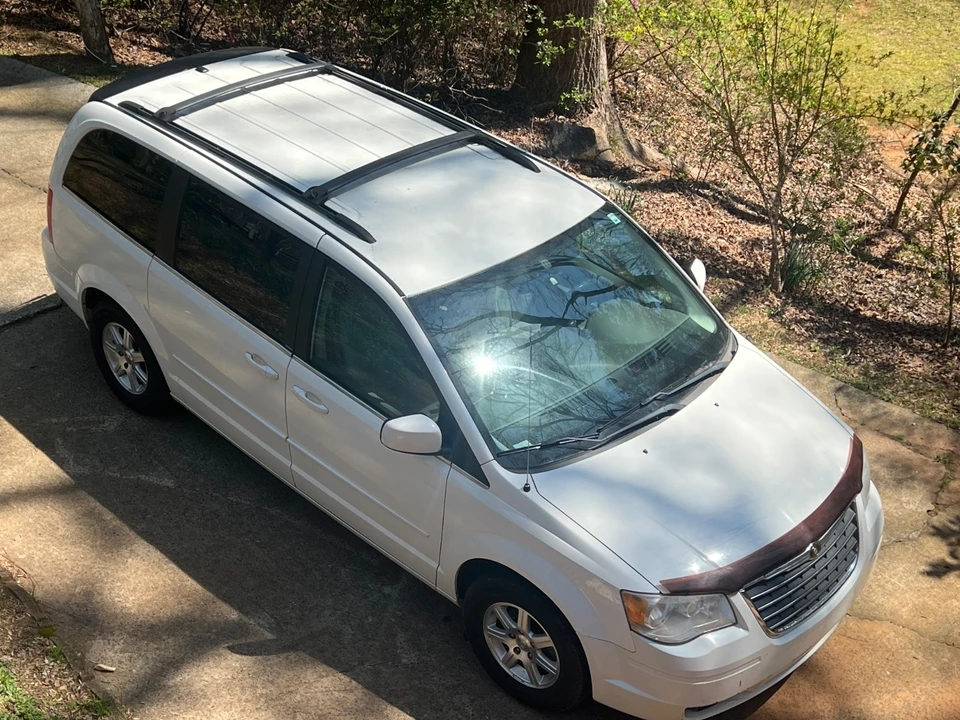 2008 Chrysler Town & Country - Image 5 of 18