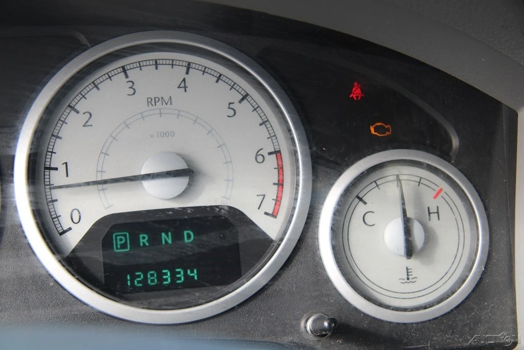 2008 Chrysler Town & Country - Image 16 of 21