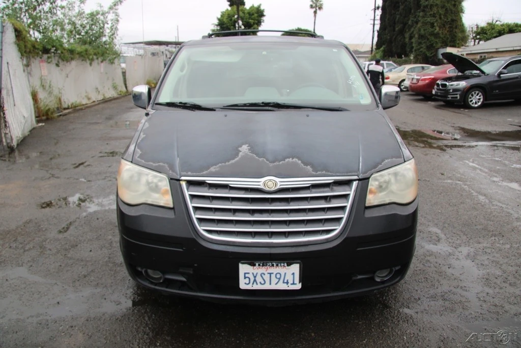 2008 Chrysler Town & Country - Image 9 of 21
