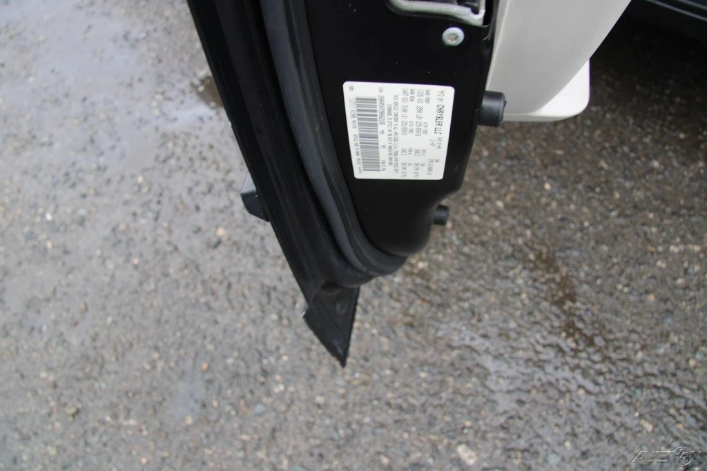 2008 Chrysler Town & Country - Image 10 of 21