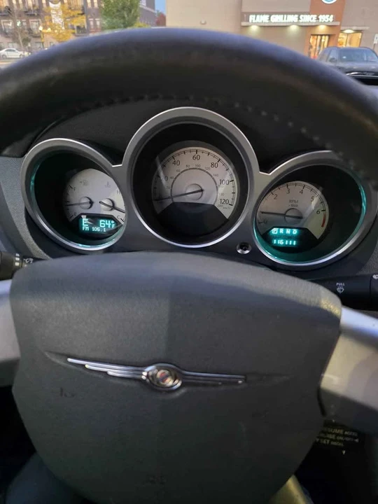 2008 Chrysler Sebring - Image 11 of 19