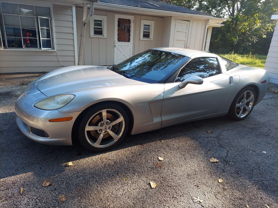 2008 Chevrolet Corvette C6 - Image 9 of 17