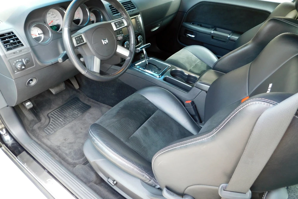2008 Dodge Challenger SRT8 & 392 3rd Gen - Image 4 of 5