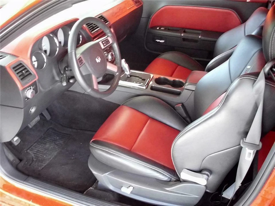 2008 Dodge Challenger SRT8 & 392 3rd Gen - Image 4 of 4