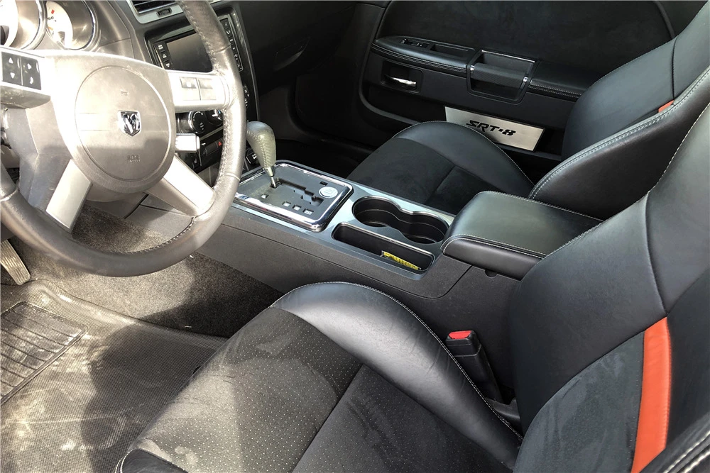 2008 Dodge Challenger SRT8 & 392 3rd Gen - Image 4 of 5