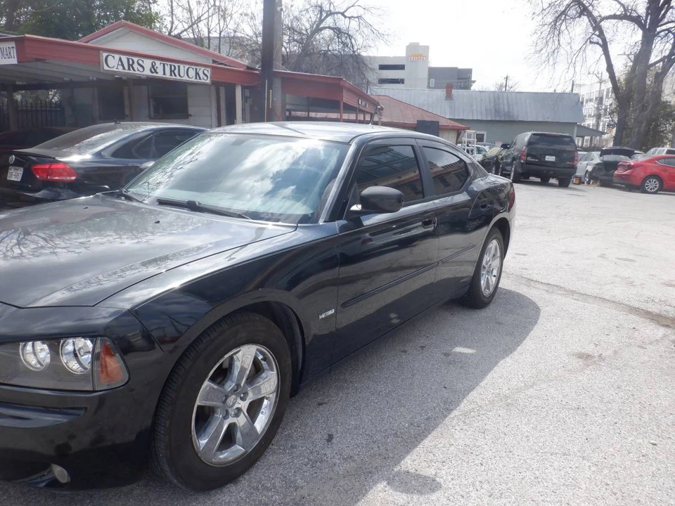 2008 Dodge Charger 6th Gen - Image 4 of 15