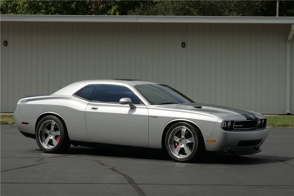 2008 Dodge Challenger 3rd Gen - Image 2 of 10