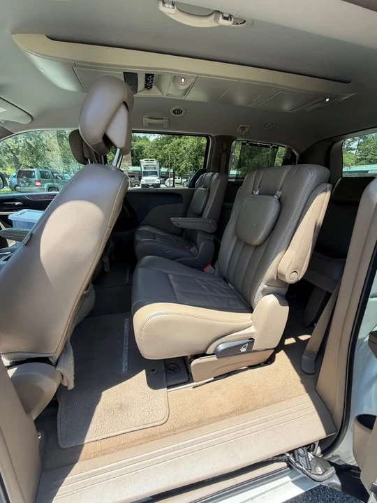 2008 Dodge Caravan - Image 7 of 12