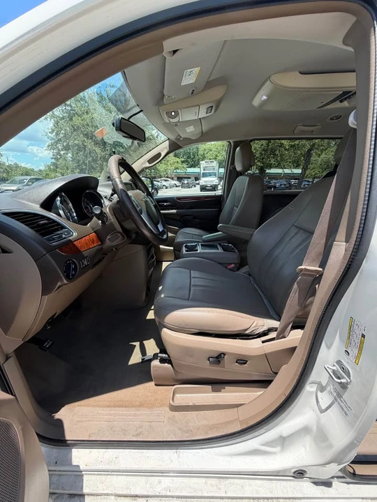 2008 Dodge Caravan - Image 6 of 12