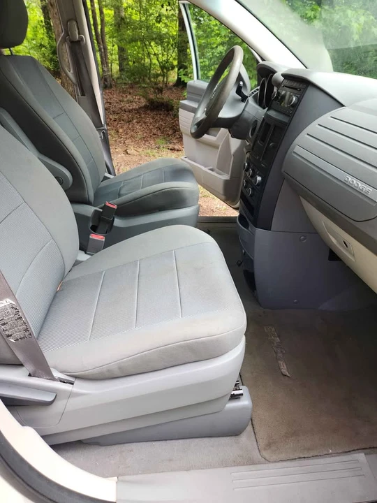 2008 Dodge Caravan - Image 10 of 16