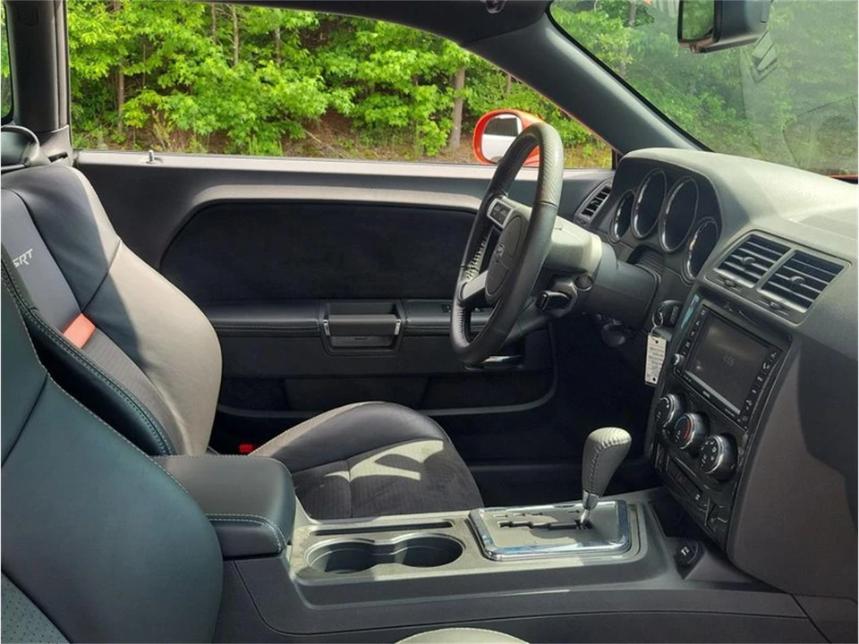 2008 Dodge Challenger 3rd Gen - Image 4 of 9