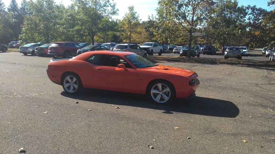 2008 Dodge Challenger 3rd Gen - Image 2 of 8
