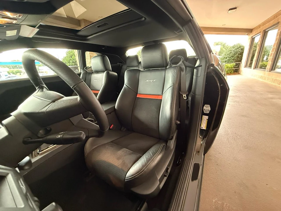2008 Dodge Challenger 3rd Gen - Image 13 of 19