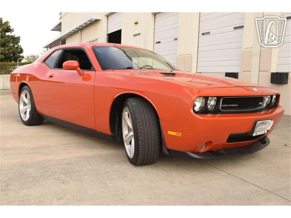 2008 Dodge Challenger 3rd Gen - Image 19 of 31