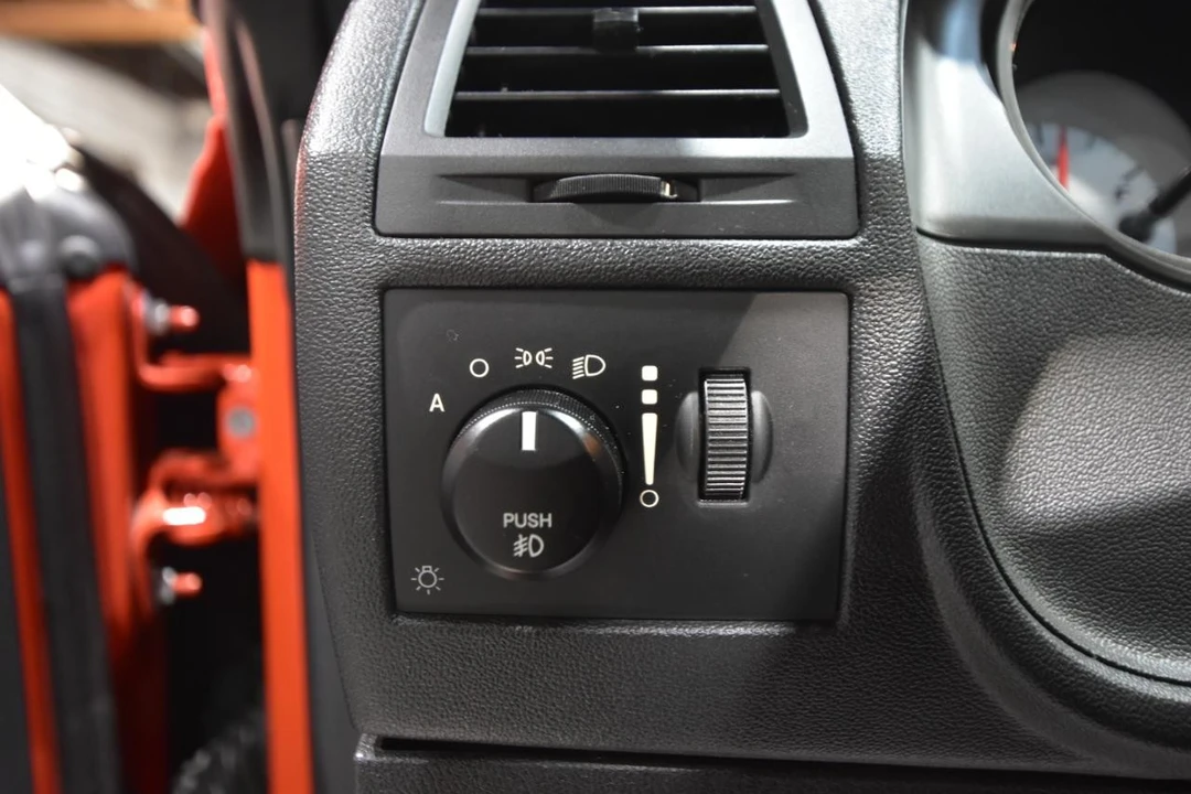 2008 Dodge Challenger SRT8 & 392 3rd Gen - Image 19 of 21