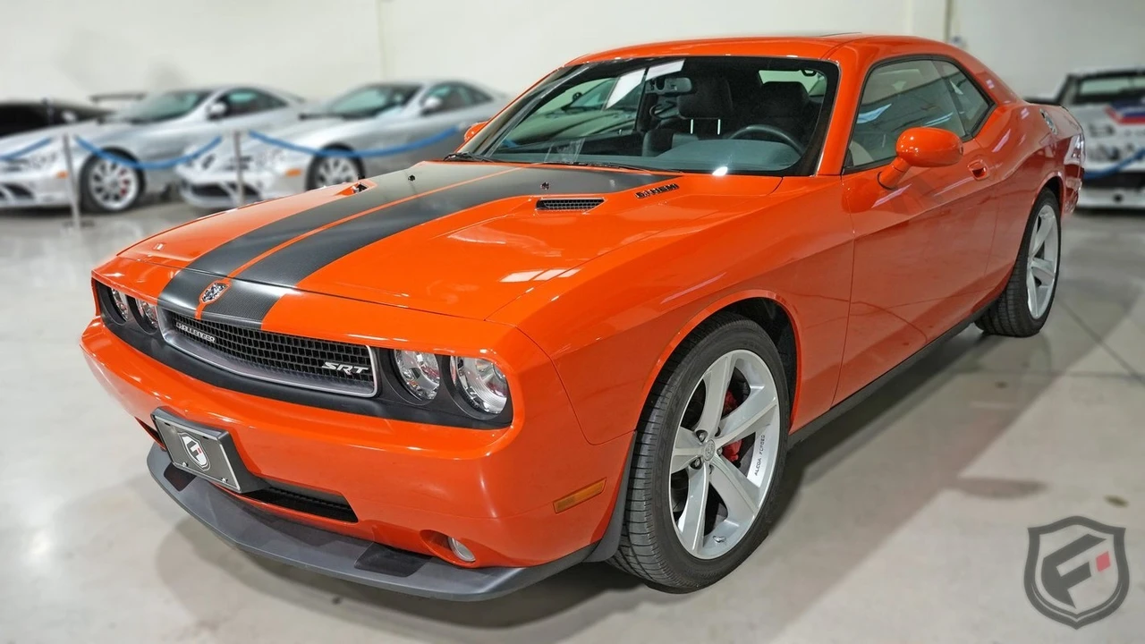 2008 Dodge Challenger SRT8 & 392 3rd Gen - Image 8 of 12