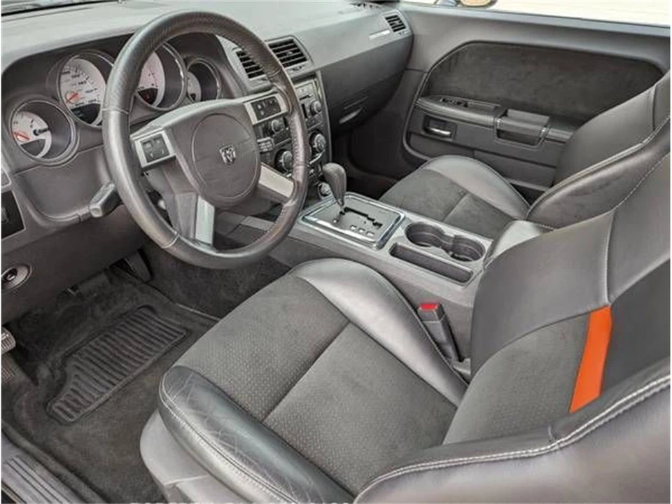 2008 Dodge Challenger 3rd Gen - Image 5 of 12