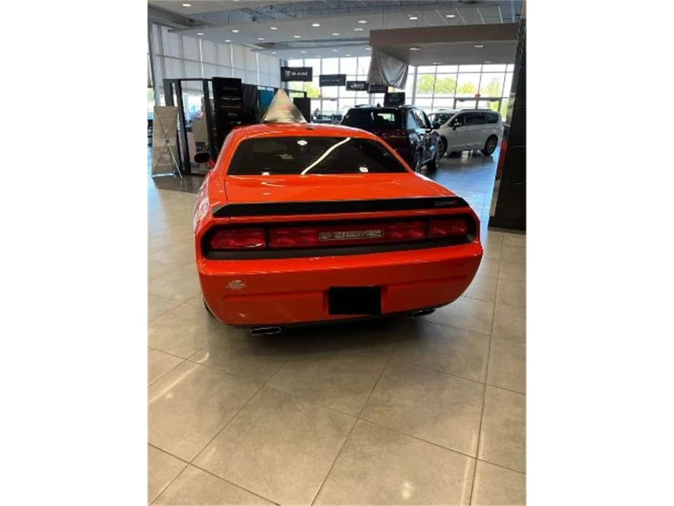 2008 Dodge Challenger 3rd Gen - Image 2 of 8