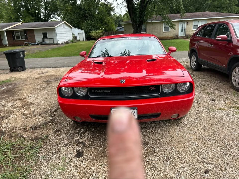 2008 Dodge Challenger 3rd Gen - Image 9 of 17