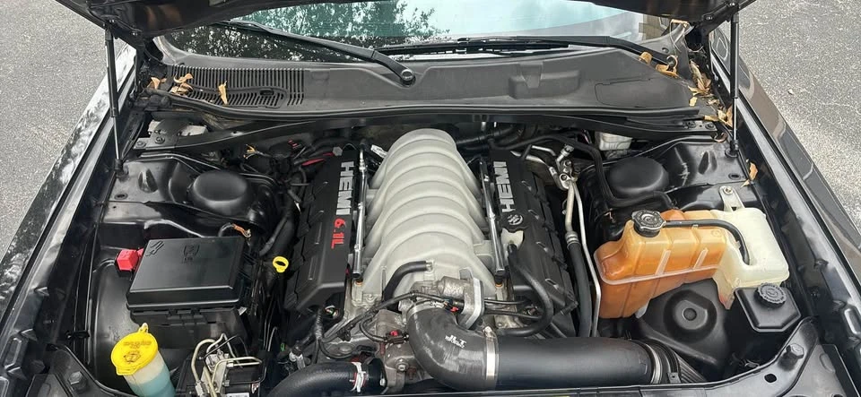 2008 Dodge Challenger SRT8 & 392 3rd Gen - Image 7 of 17