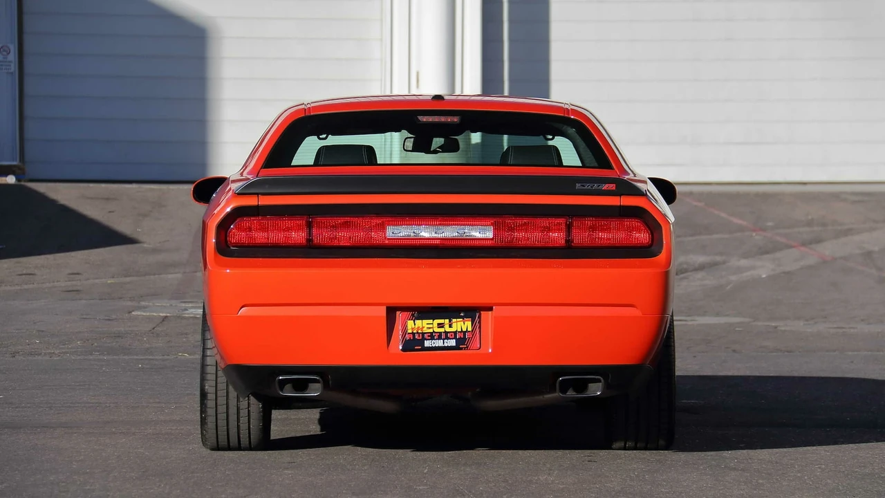 2008 Dodge Challenger SRT8 & 392 3rd Gen - Image 15 of 23