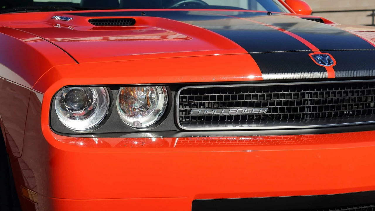 2008 Dodge Challenger SRT8 & 392 3rd Gen - Image 19 of 23