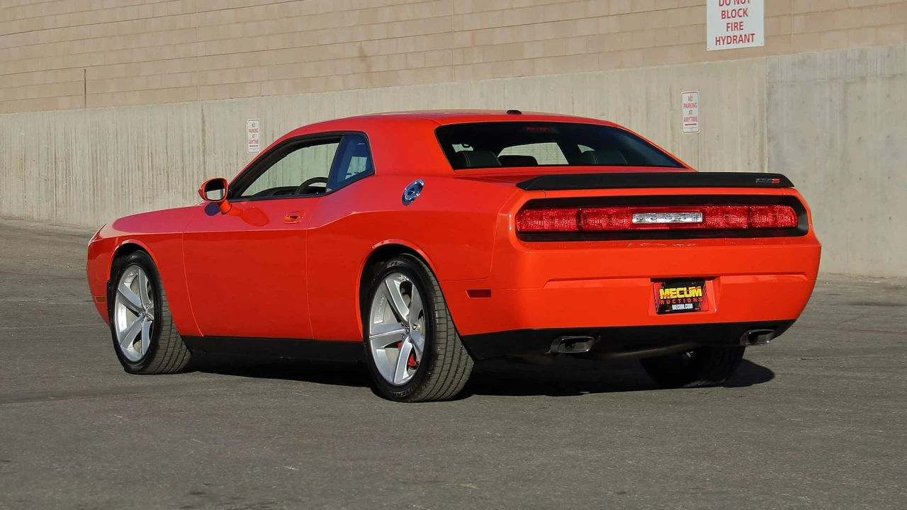 2008 Dodge Challenger SRT8 & 392 3rd Gen - Image 3 of 23