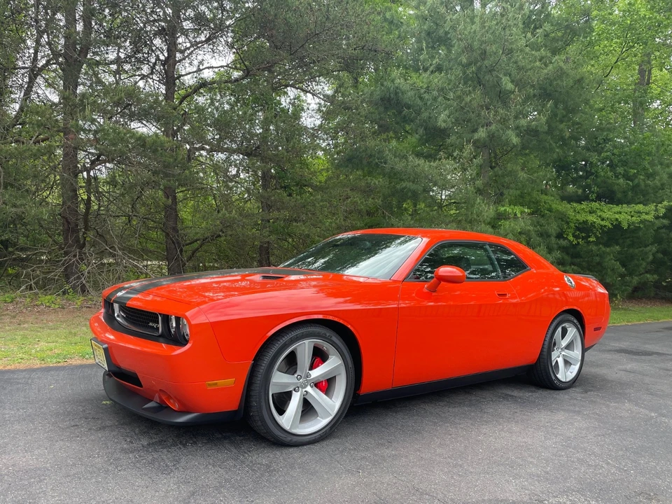 2008 Dodge Challenger SRT8 & 392 3rd Gen - Image 7 of 27