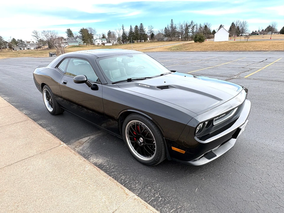 2008 Dodge Challenger SRT8 & 392 3rd Gen - Image 7 of 24