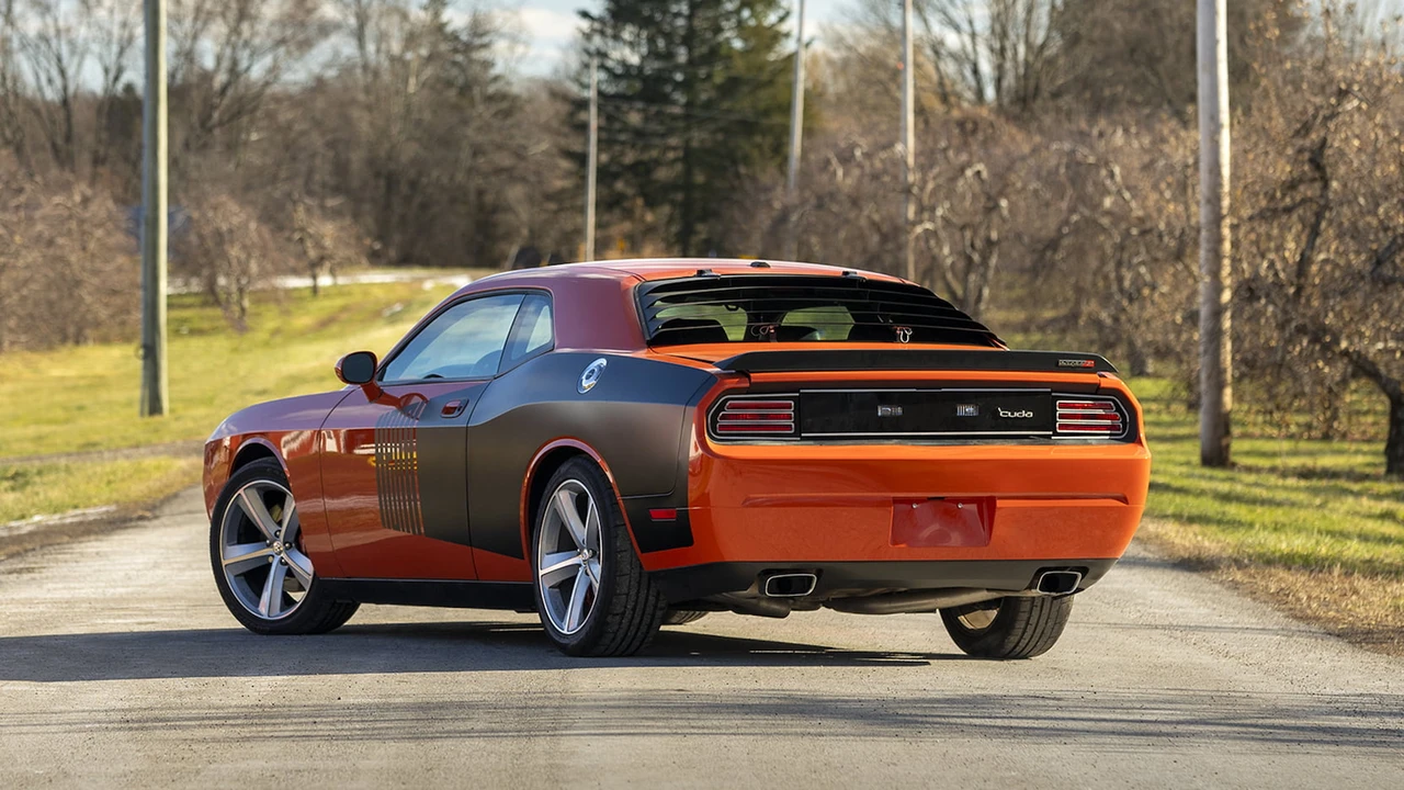 2008 Dodge Challenger SRT8 & 392 3rd Gen - Image 3 of 26