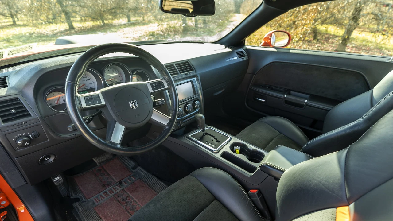 2008 Dodge Challenger SRT8 & 392 3rd Gen - Image 6 of 26