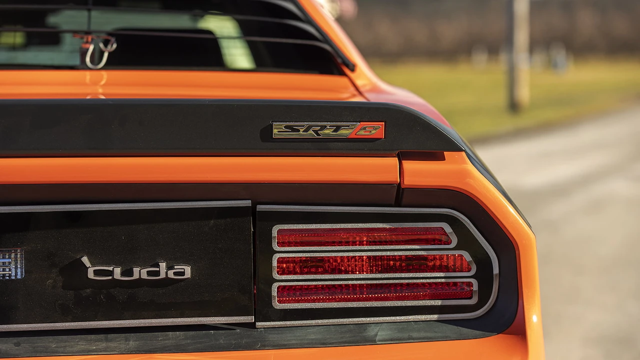 2008 Dodge Challenger SRT8 & 392 3rd Gen - Image 11 of 26