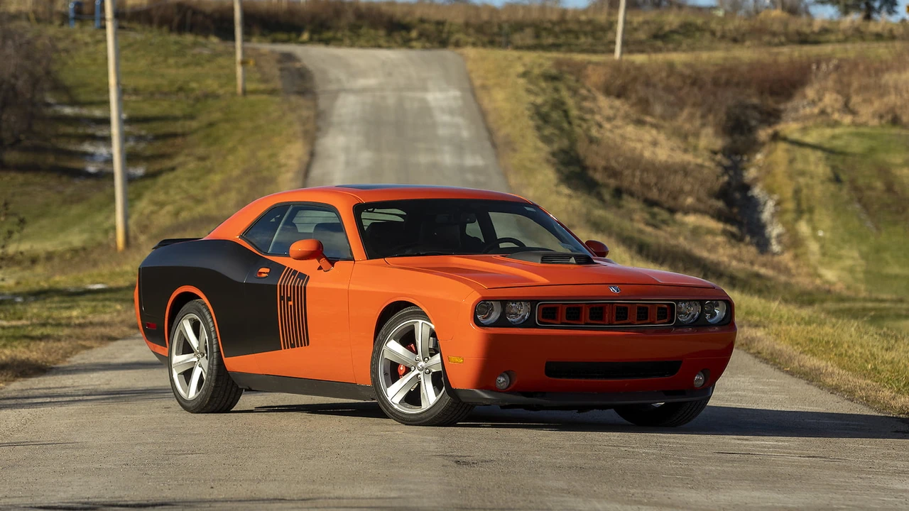 2008 Dodge Challenger SRT8 & 392 3rd Gen - Image 12 of 26
