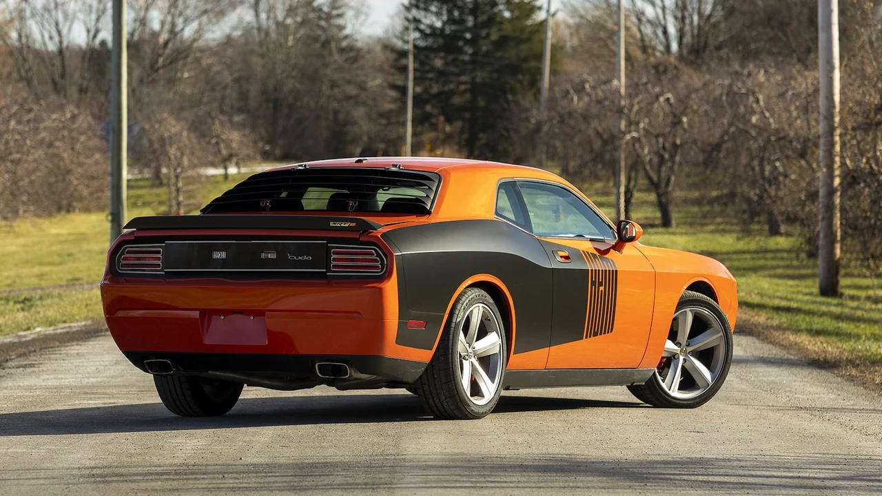 2008 Dodge Challenger SRT8 & 392 3rd Gen - Image 13 of 26