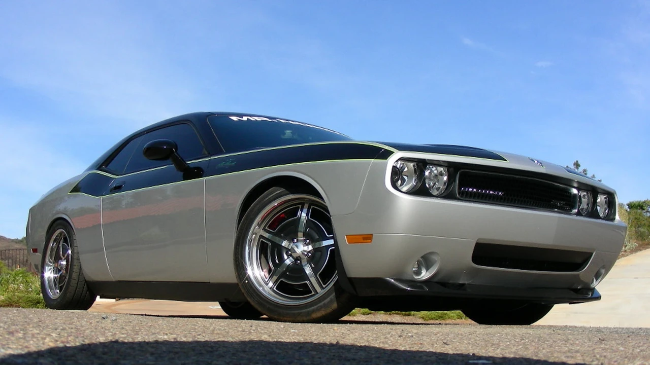 2008 Dodge Challenger SRT8 & 392 3rd Gen - Image 9 of 16