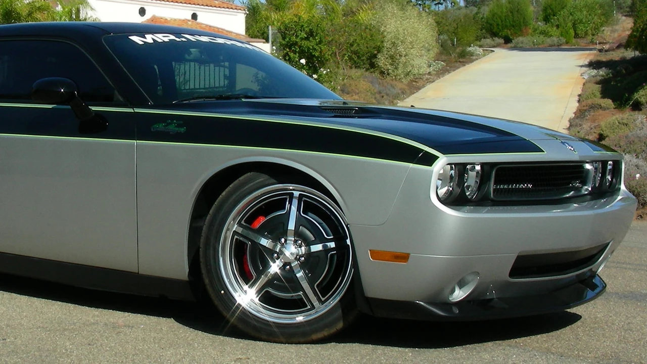 2008 Dodge Challenger SRT8 & 392 3rd Gen - Image 12 of 16