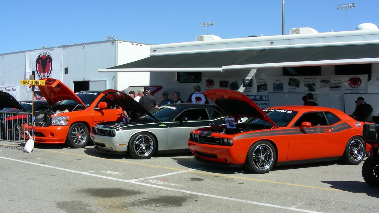 2008 Dodge Challenger SRT8 & 392 3rd Gen - Image 15 of 16