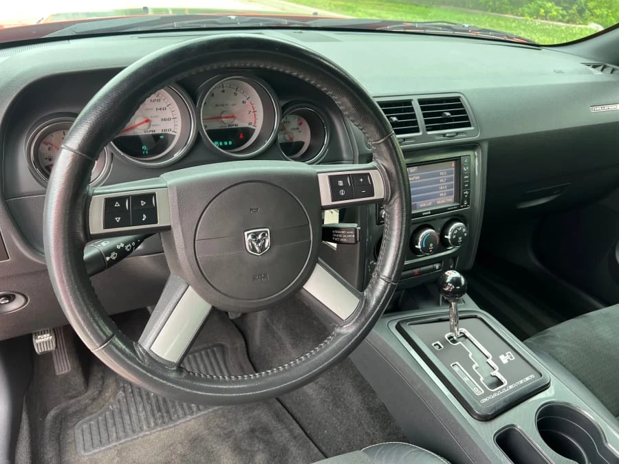 2008 Dodge Challenger SRT8 & 392 3rd Gen - Image 4 of 6