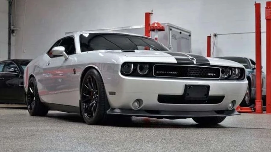 2008 Dodge Challenger SRT8 & 392 3rd Gen - Image 4 of 18