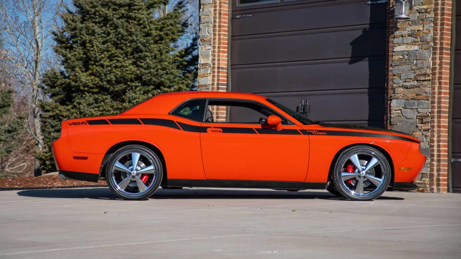 2008 Dodge Challenger SRT8 & 392 3rd Gen - Image 8 of 12