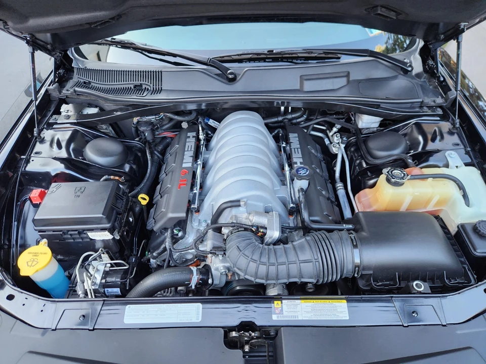 2008 Dodge Challenger SRT8 & 392 3rd Gen - Image 8 of 14